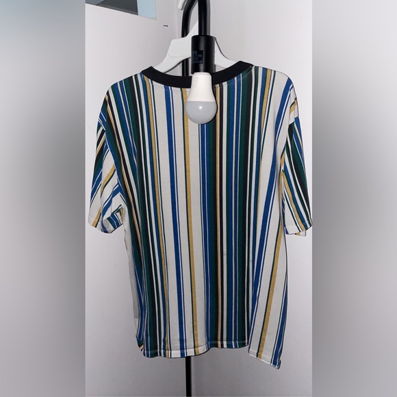 Guess Vertical Stripe T Shirt - Picture 3 of 4